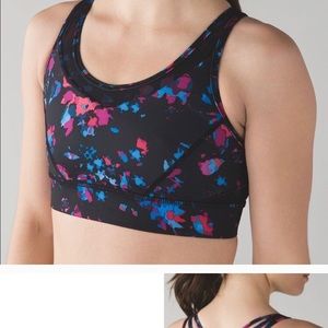 Lululemon sports bra